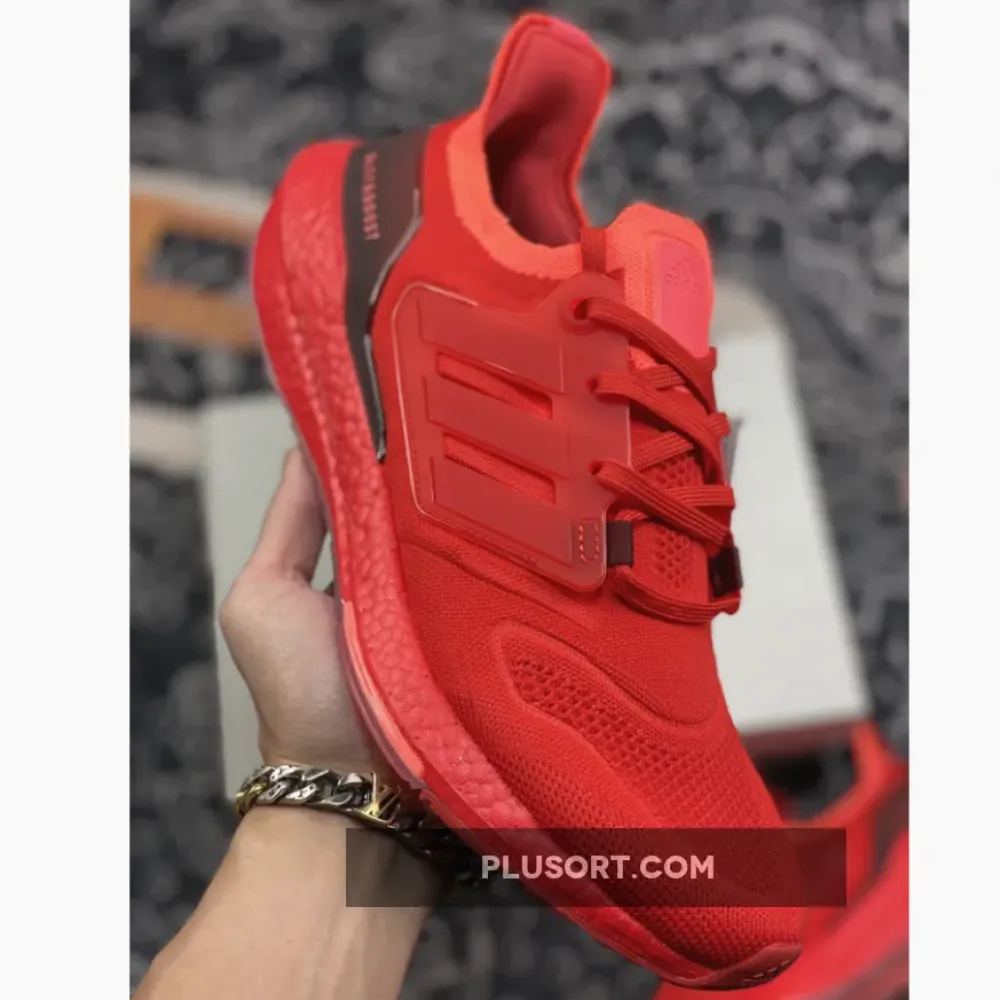adidas Ultra Boost 2022 “Vivid Red”  GX5462