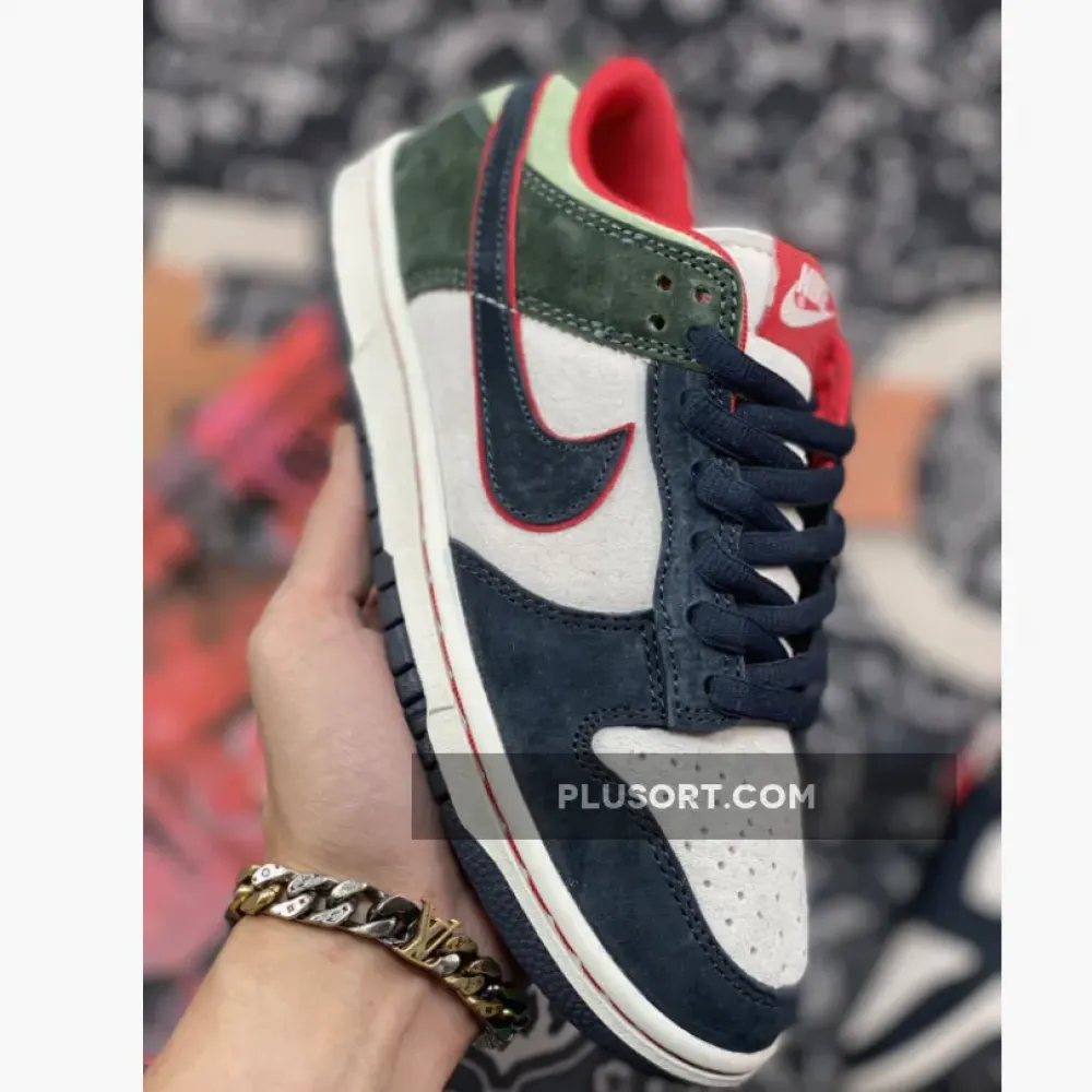 Nike Dunk Low Navy Green Red