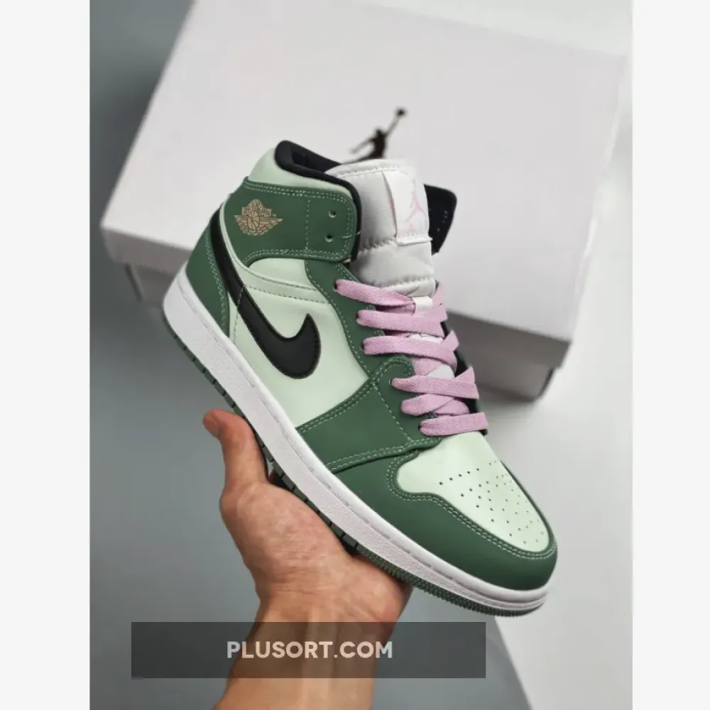 Air Jordan 1 Mid SE Dutch Green/Black-Barely Green CZ0774-300