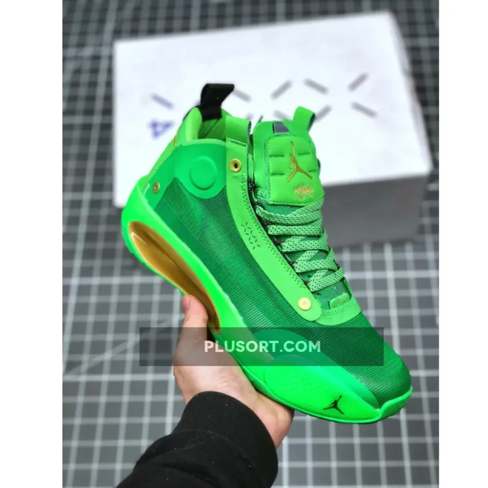 Jayson Tatum’s Air Jordan 34 ‘Celtics Green’ PE