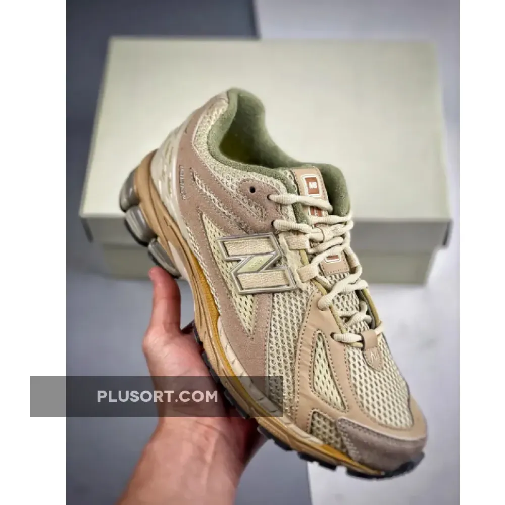 Auralee x New Balance 1906R ‘Bone White’  M1906RAU