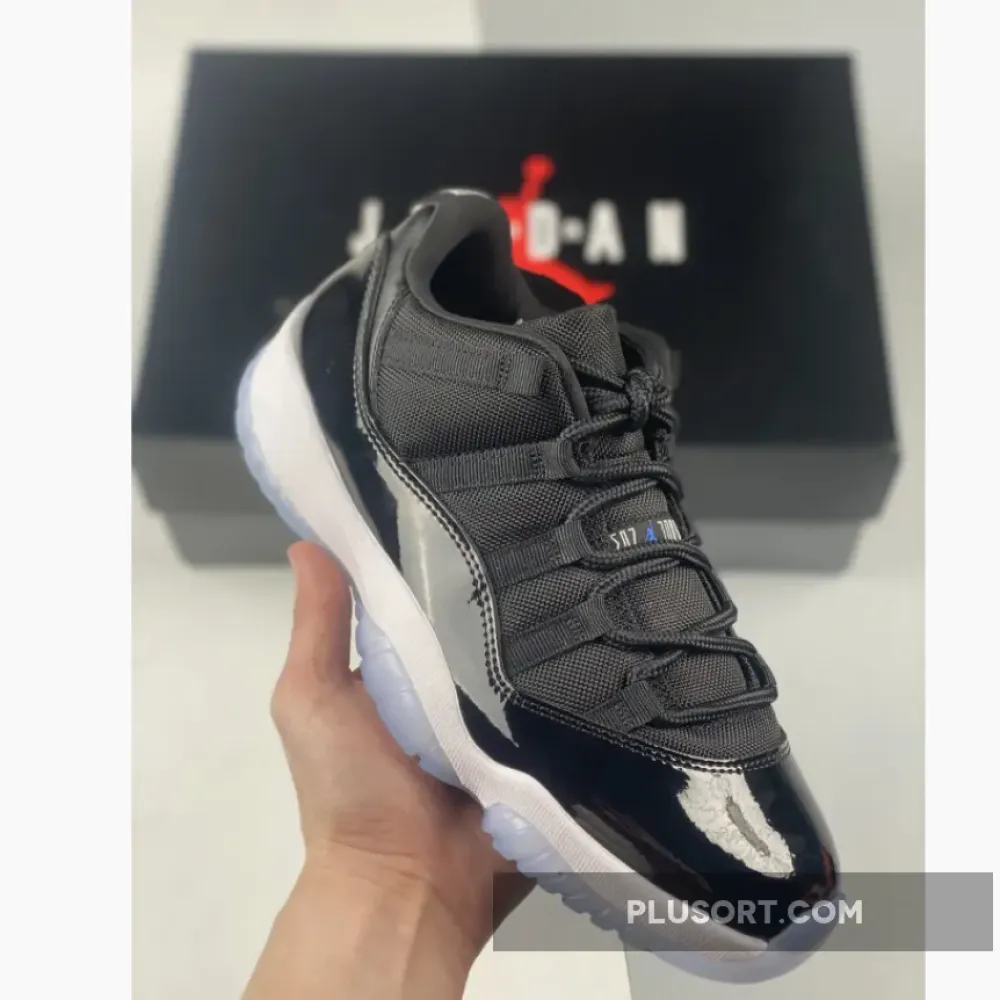 Air Jordan 11 Retro Low “Space Jam”  FV5104-004