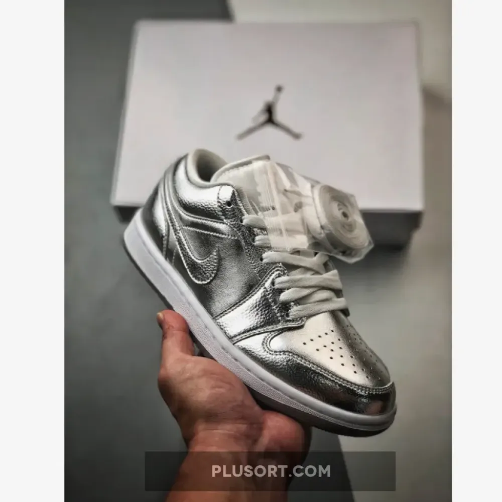 Air Jordan 1 Low Metallic Silver/Photon Dust  FN5030-001