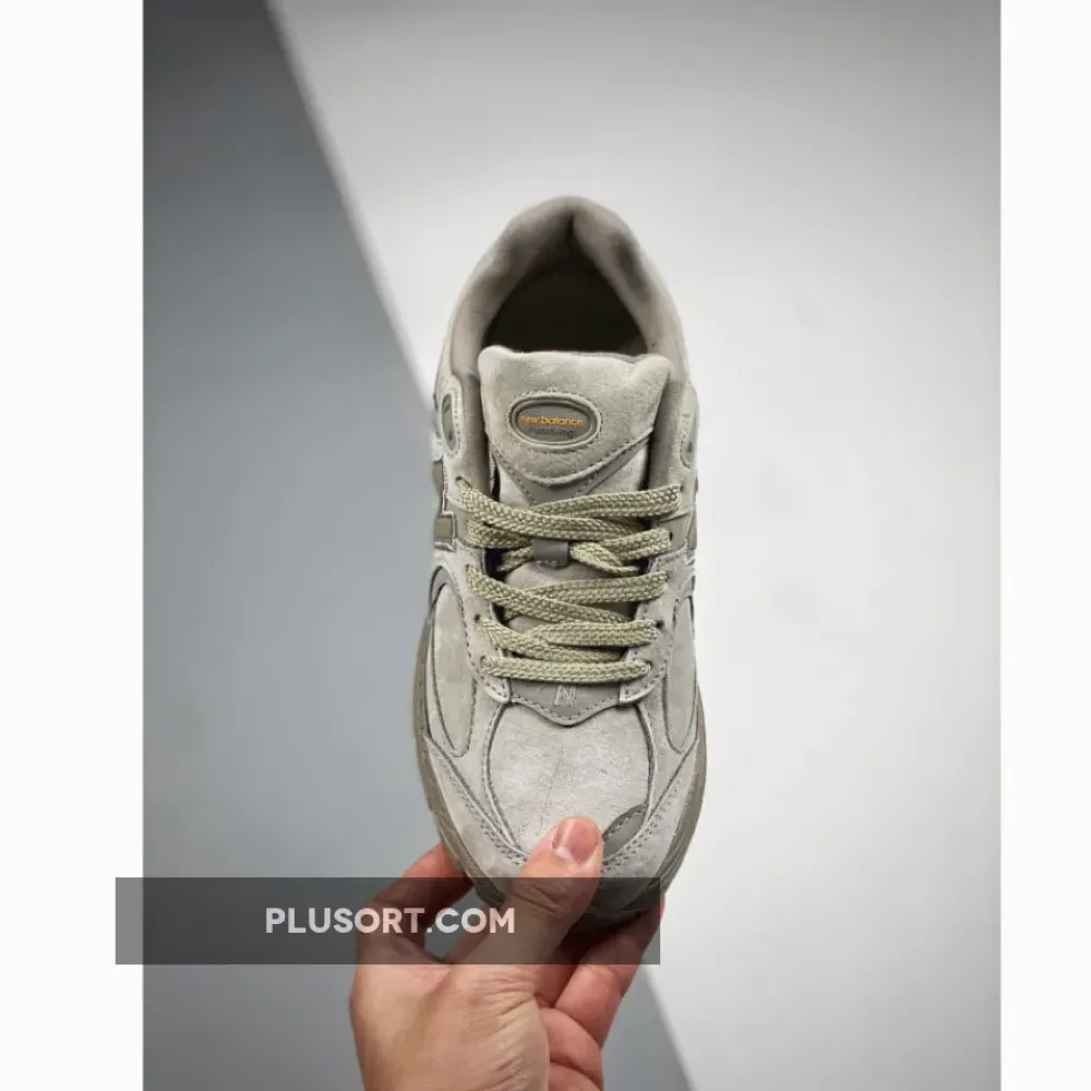 New Balance 2002R “Stucco Tan” ML2002RP