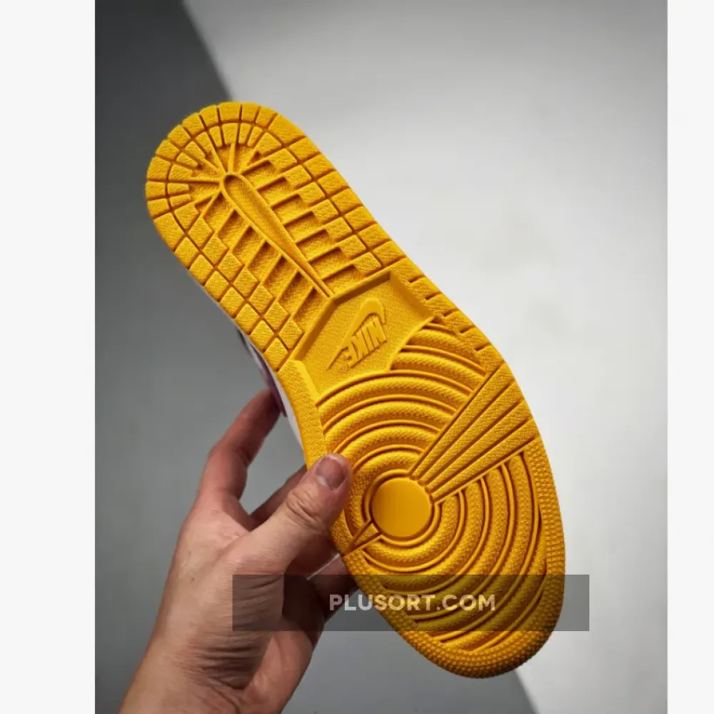 Air Jordan 1 High OG ‘Brotherhood’ University Gold/Light Bordeaux-White 555088-706