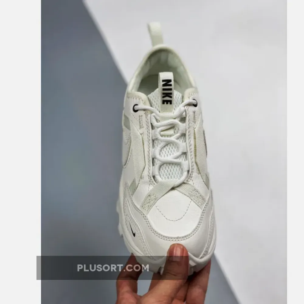 Nike TC 7900 Sail/Black  DD9682-100