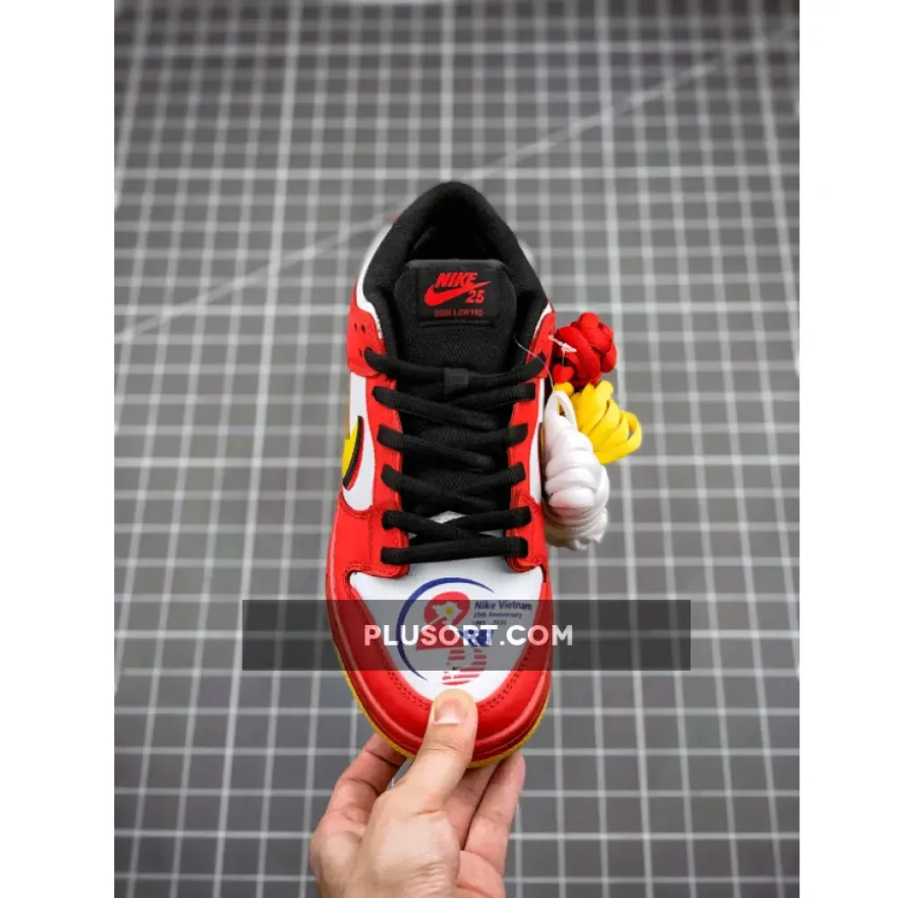 Nike SB Dunk Low “Vietnam 25th Anniversary” 309242-307