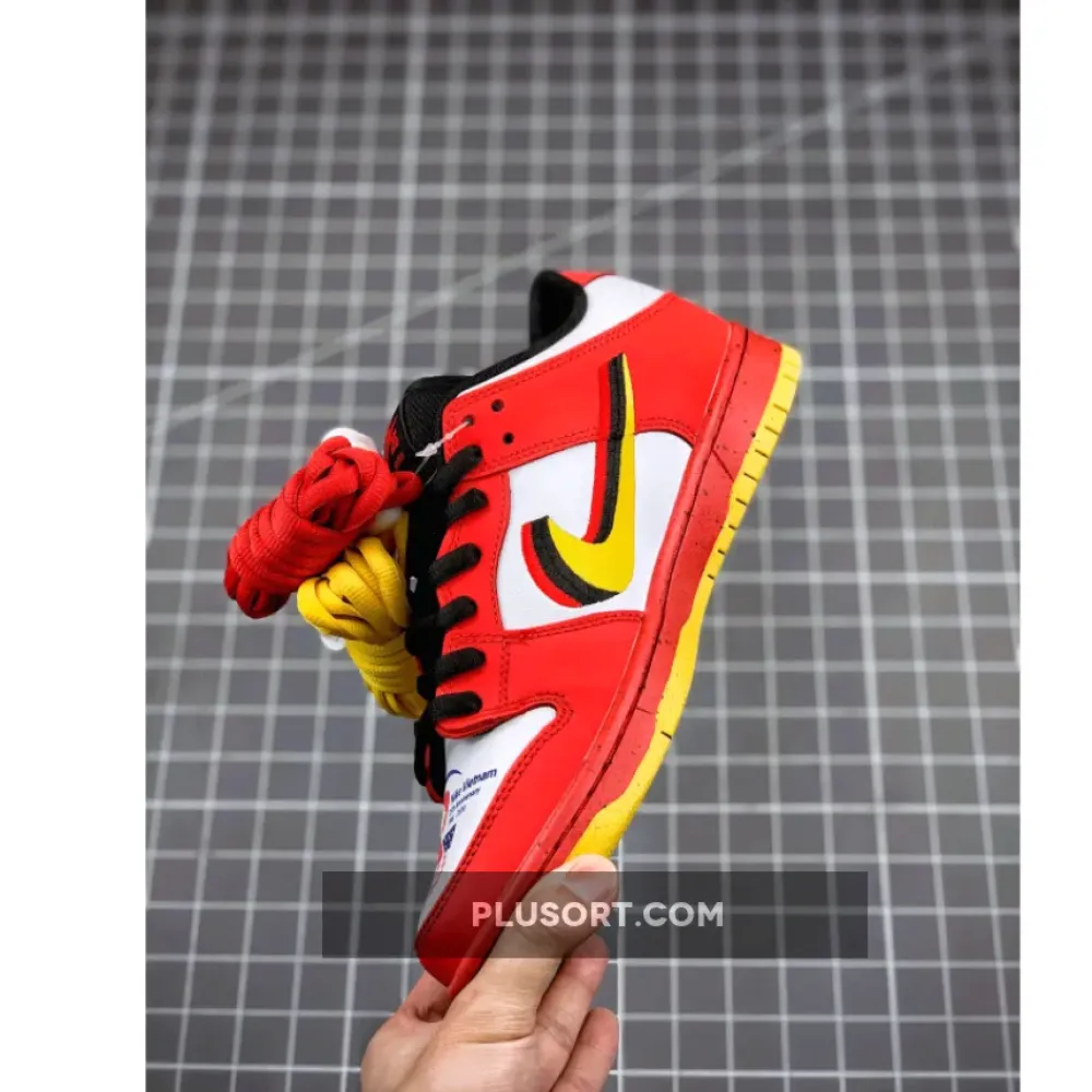 Nike SB Dunk Low “Vietnam 25th Anniversary” 309242-307
