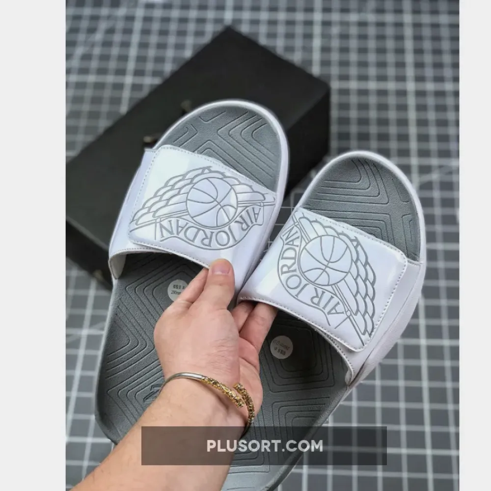 Jordan Hydro 7 V2 White Grey