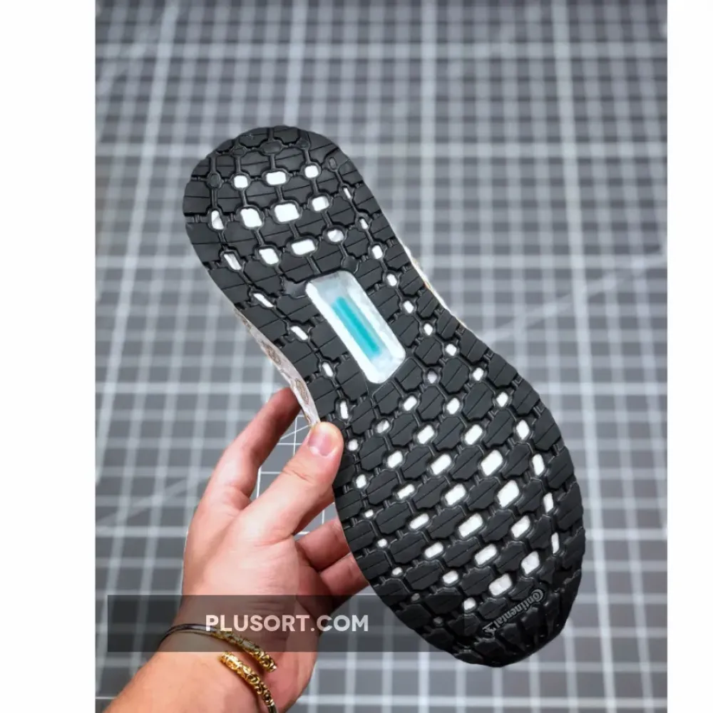 adidas UltraBOOST 20 Linen/Black/Glory Amber  FX8888