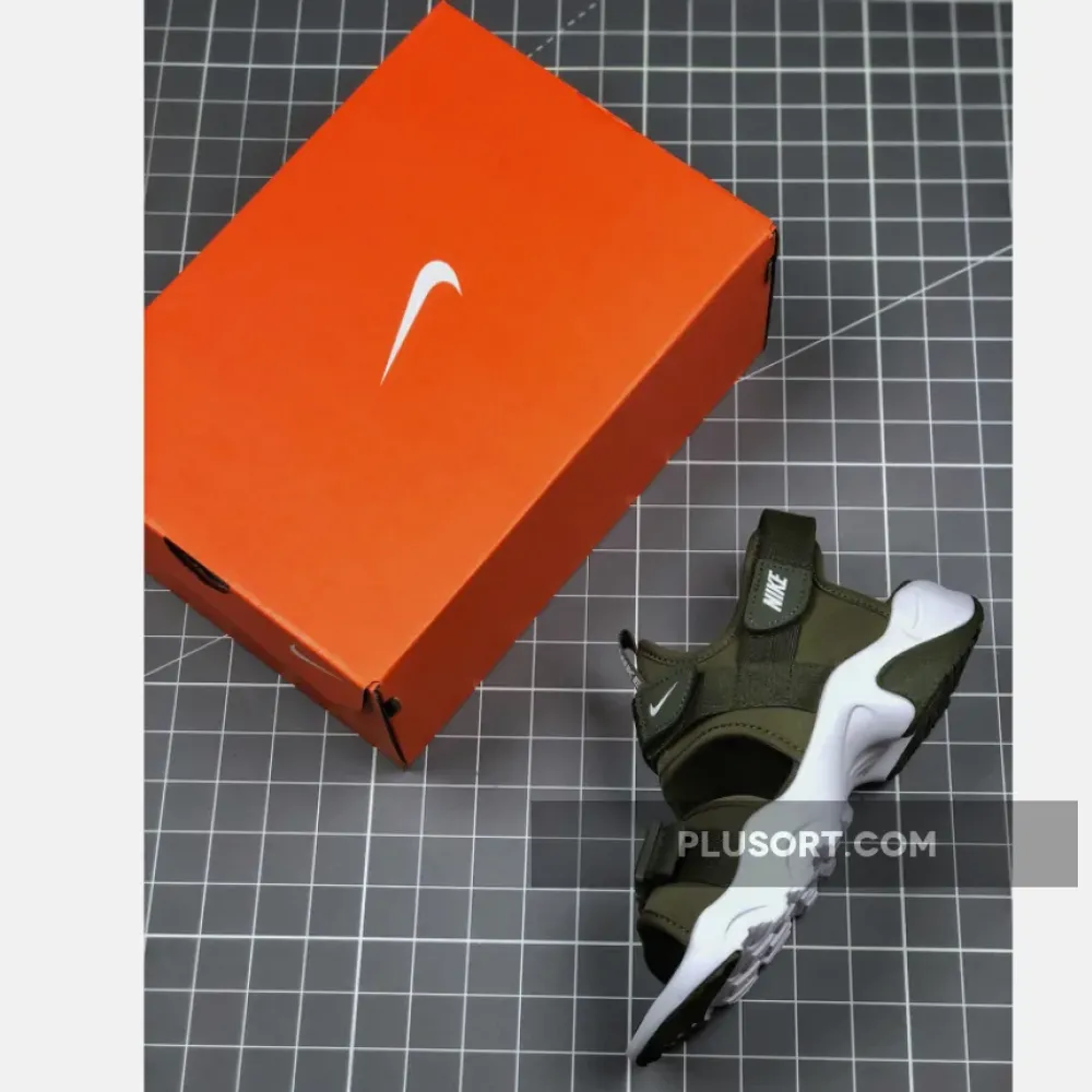 Nike Canyon Sandal Camo White