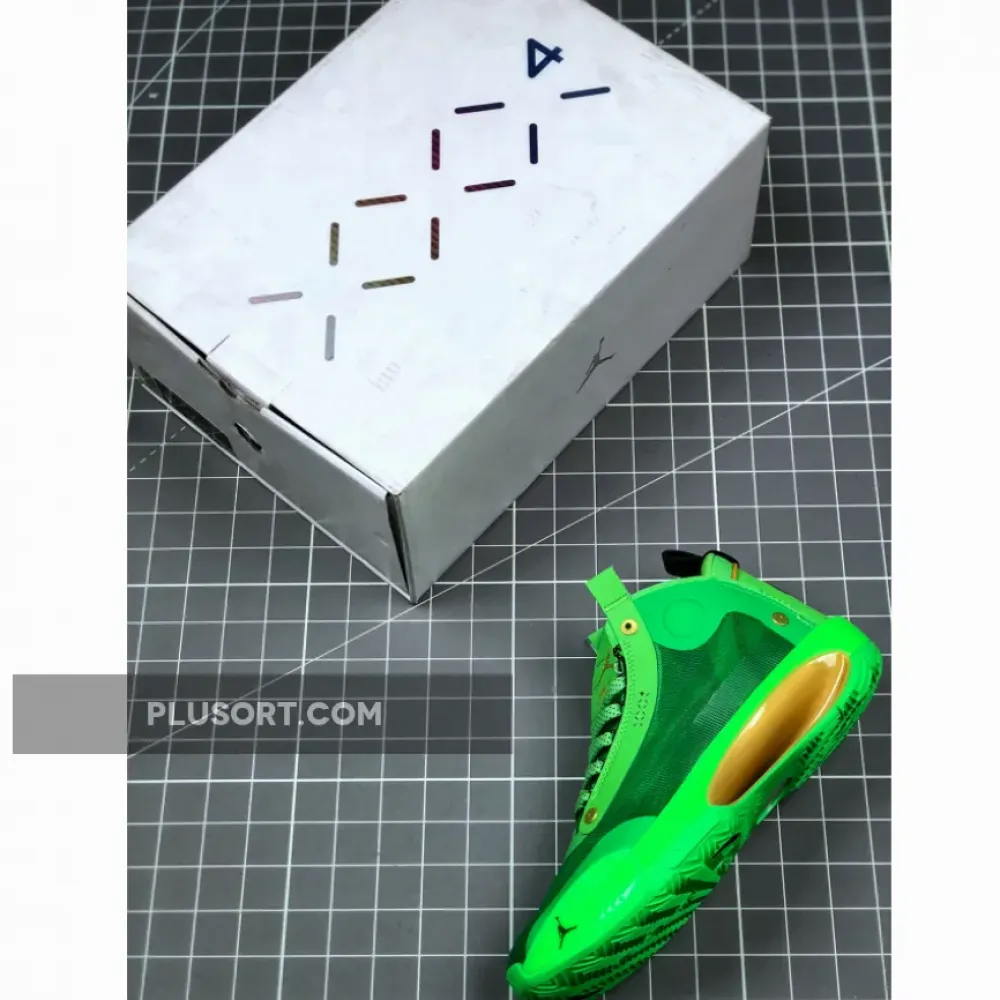 Jayson Tatum’s Air Jordan 34 ‘Celtics Green’ PE
