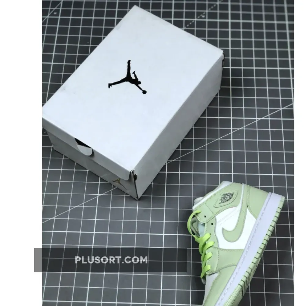 Air Jordan 1 Mid WMNS White/Spruce Aura  CV5280-103