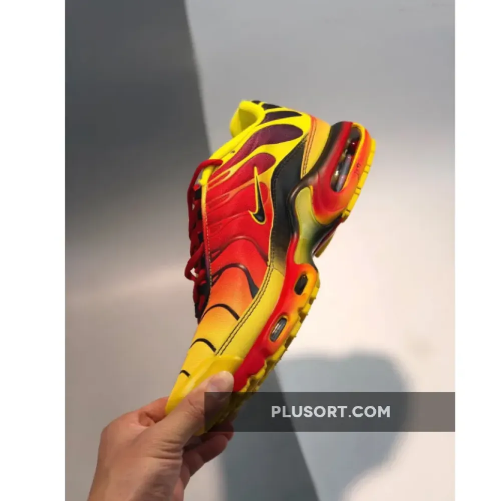 Nike Air Max Plus ‘Gradient’ Chrome Yellow Bright Crimson CT0962-700
