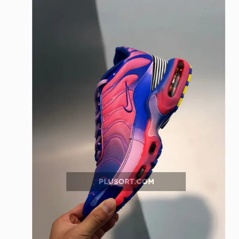 Nike Air Max Plus ‘Gradient’ Fade Blue Pink CT0962-400