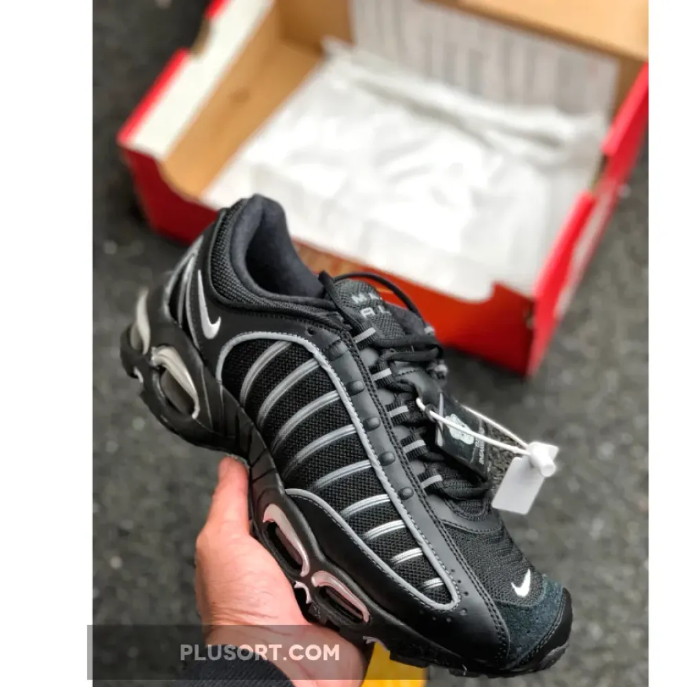 Nike Air Max Tailwind 4 White/Silver  AQ2567-003