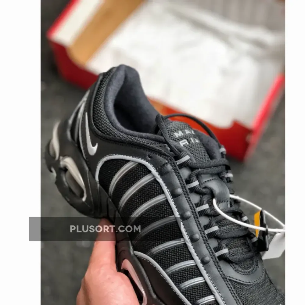 Nike Air Max Tailwind 4 White/Silver  AQ2567-003