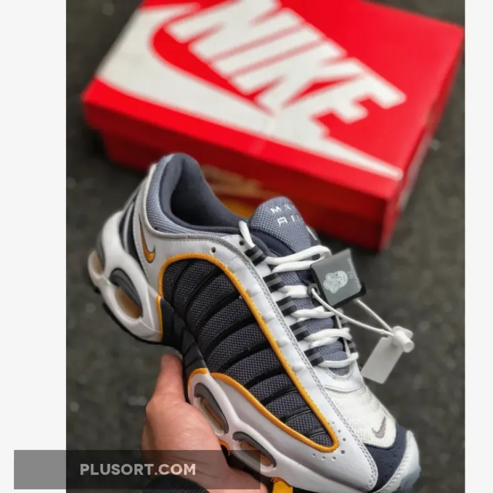 Nike Air Max Tailwind 4 White/Navy Grey-Black BQ9810-001