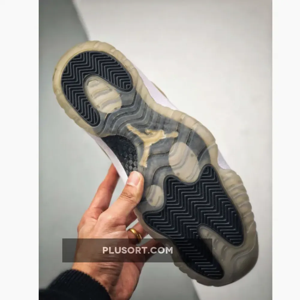 Air Jordan 11 Retro Low ‘Closing Ceremony’  528895-103