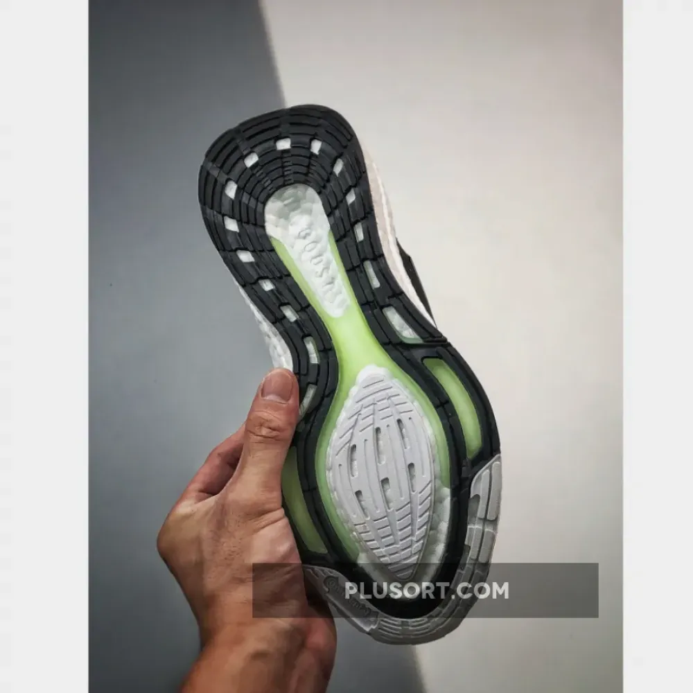 adidas Ultra Boost 22 Core Black/Cloud White/Almost Lime GX8019