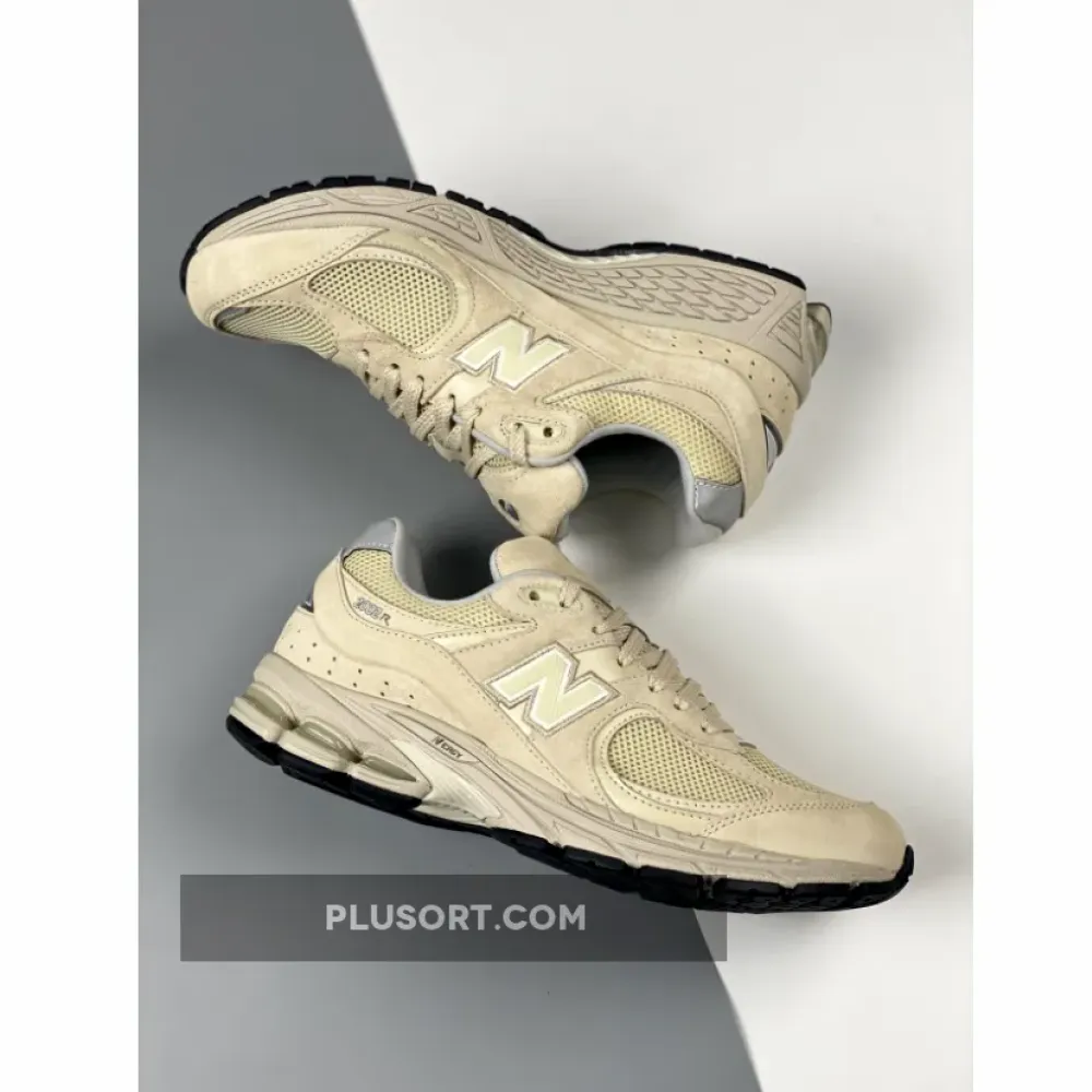New Balance 2002R Bone Light Aluminum  M2002RE