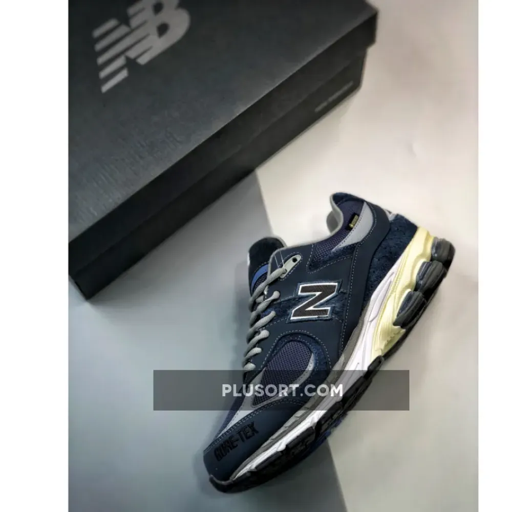 Invincible x N.Hoolywood x New Balance 2002R Gore-Tex Navy M2002RXH
