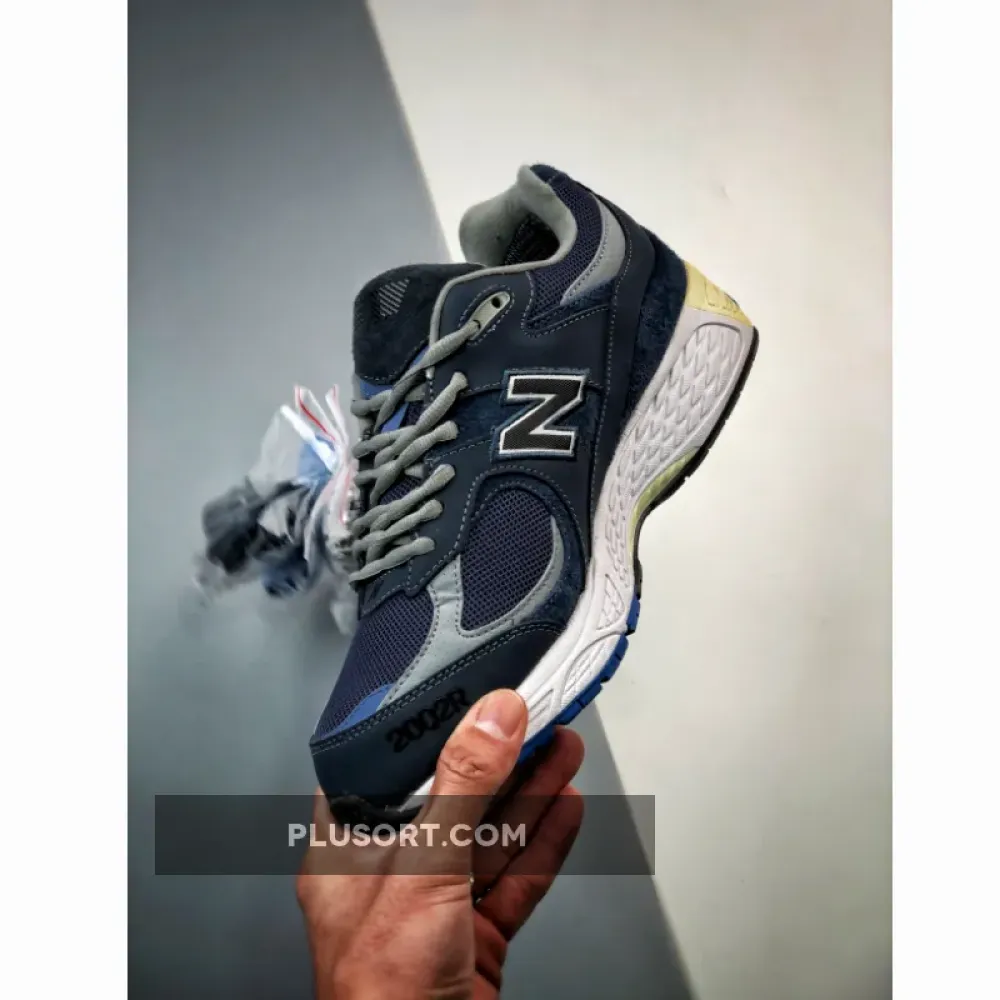 Invincible x N.Hoolywood x New Balance 2002R Gore-Tex Navy M2002RXH