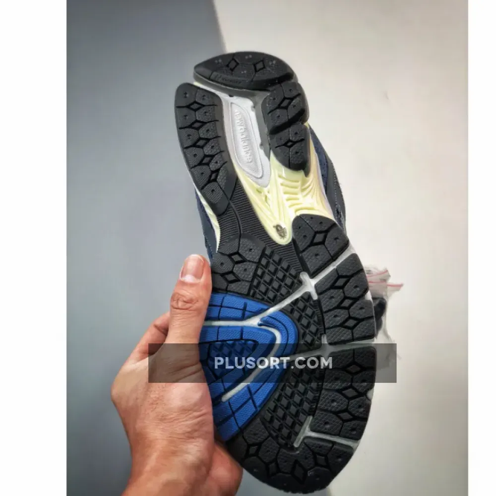 Invincible x N.Hoolywood x New Balance 2002R Gore-Tex Navy M2002RXH