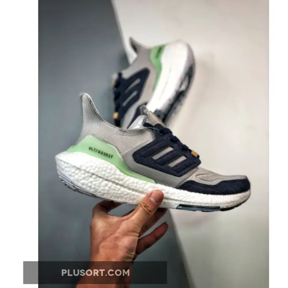 adidas Ultra Boost 22 Halo Silver Shadow Navy  GX9158