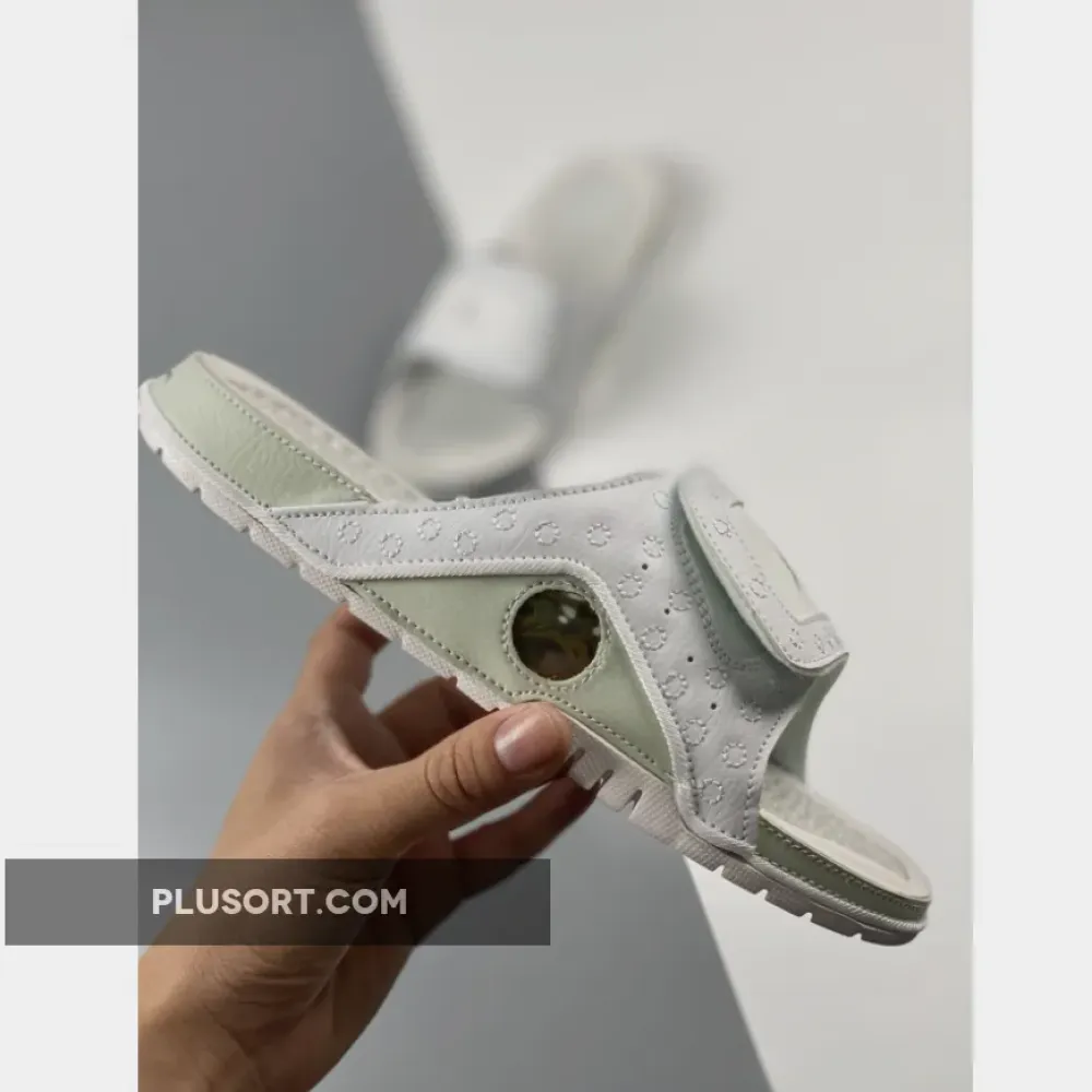 Jordan Hydro 13 Slide White/Metallic Silver  684915-100