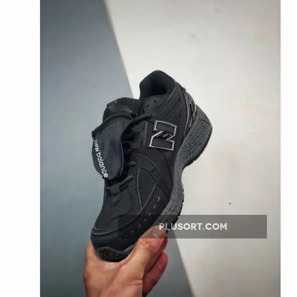 New Balance 1906R Cordura Black  M1906ROC