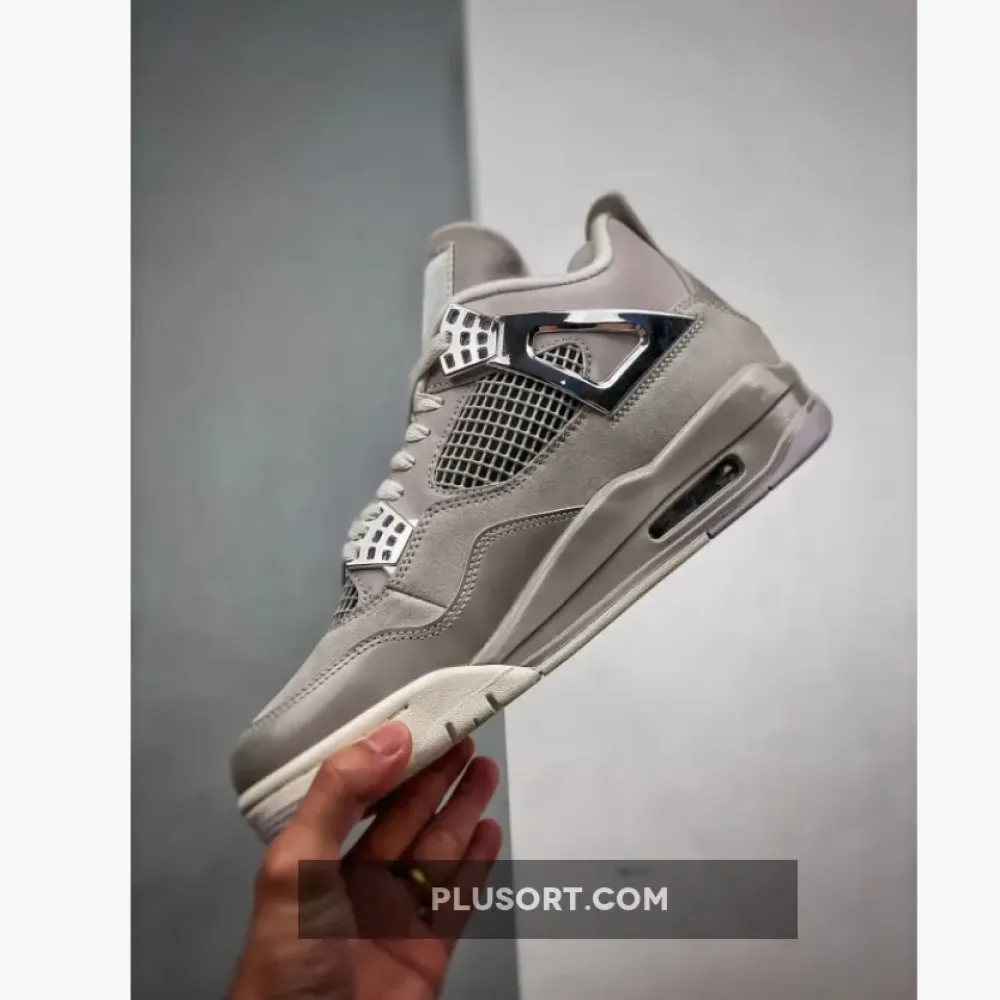 Air Jordan 4 Retro Frozen Moments  AQ9129-001