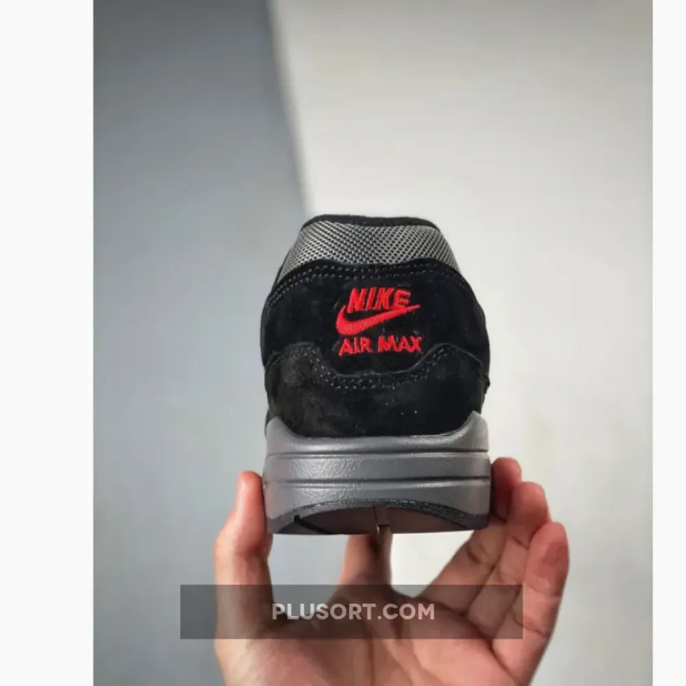 Nike Air Max 1 Bred Black/University Red  FV6910-001