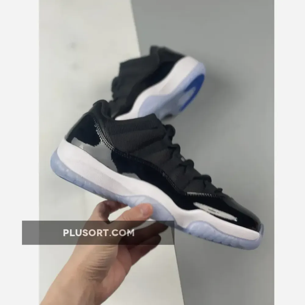 Air Jordan 11 Retro Low “Space Jam”  FV5104-004