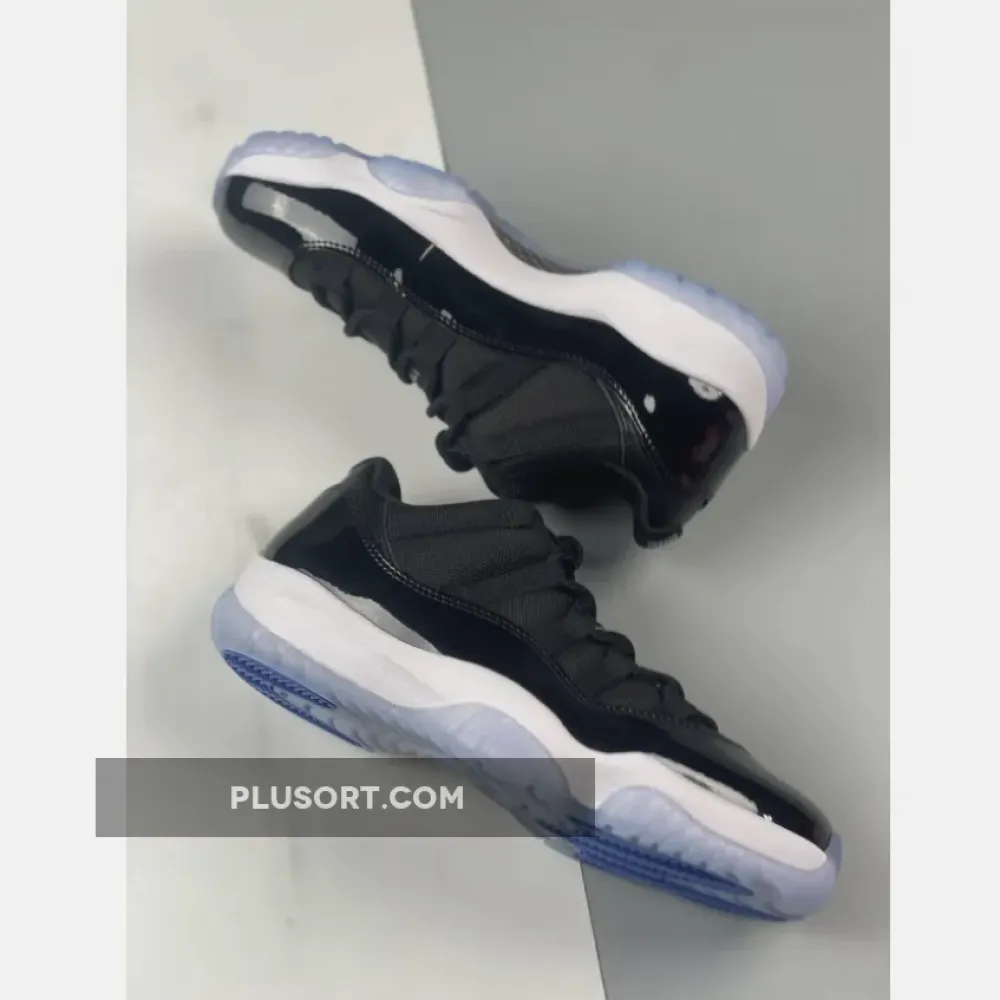 Air Jordan 11 Retro Low “Space Jam”  FV5104-004