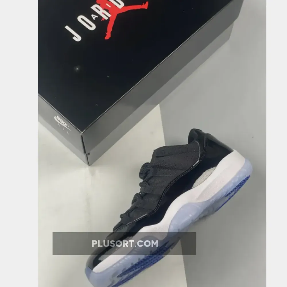 Air Jordan 11 Retro Low “Space Jam”  FV5104-004