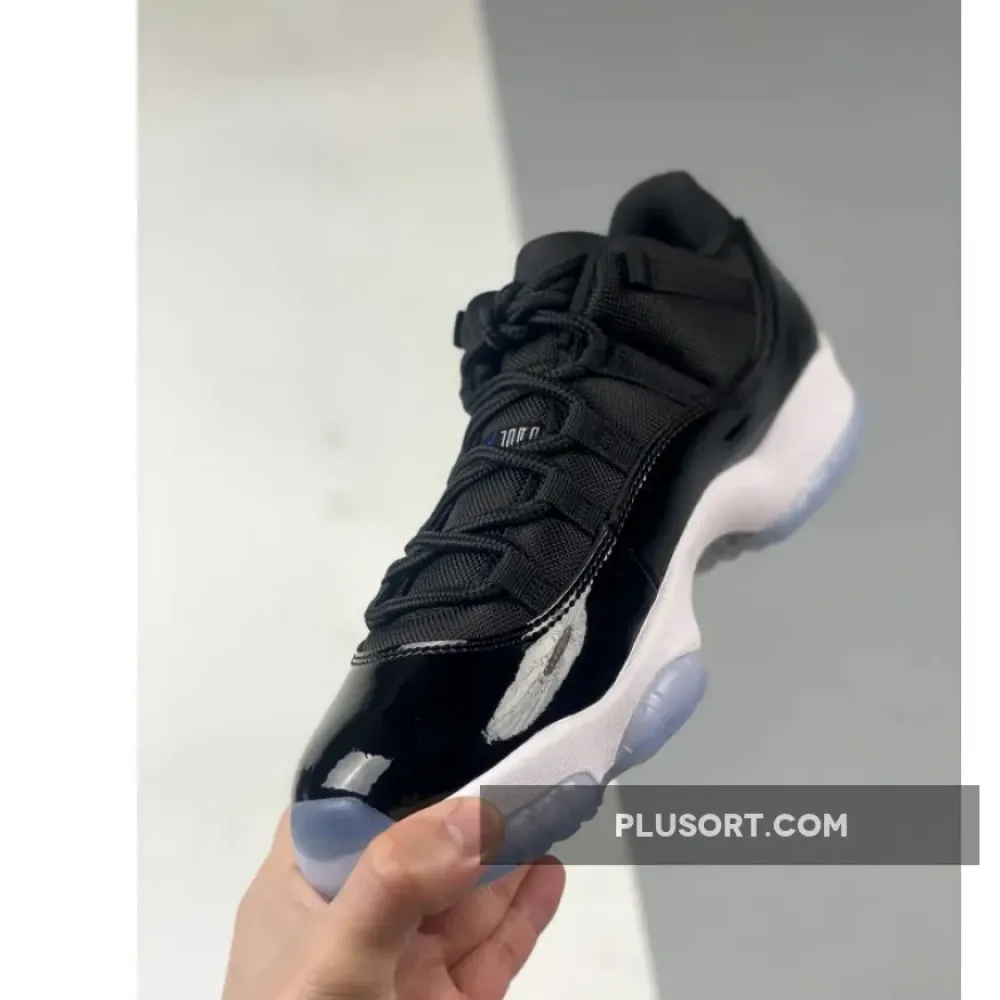 Air Jordan 11 Retro Low “Space Jam”  FV5104-004