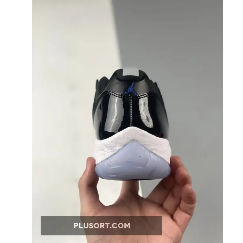 Air Jordan 11 Retro Low “Space Jam”  FV5104-004