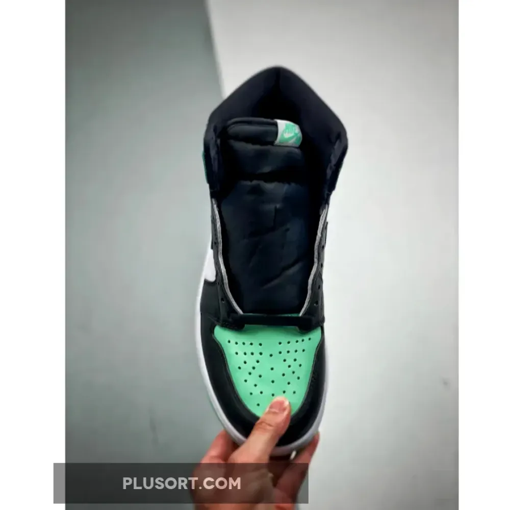Air Jordan 1 High OG White/Black-Green Glow  DZ5485-130