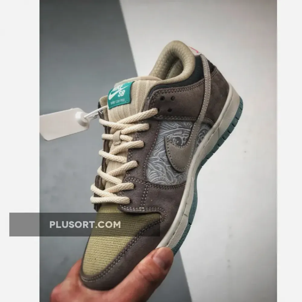 Nike SB Dunk Low Big Money Savings  FZ3129-200