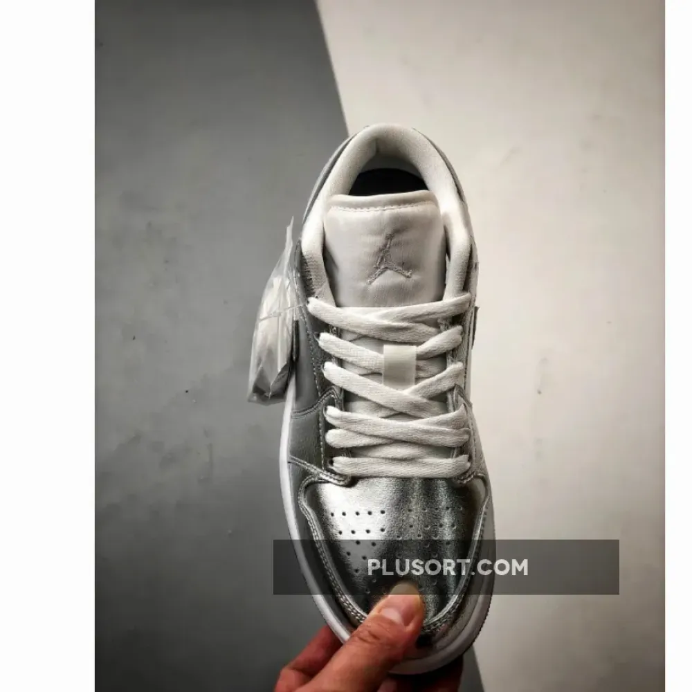 Air Jordan 1 Low Metallic Silver/Photon Dust  FN5030-001