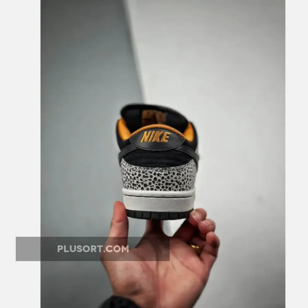 Nike SB Dunk Low “Safari”  FZ1233-002